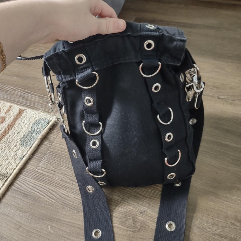 Sold - Picture 2 of 8